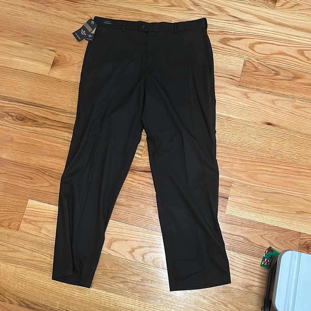 NWT Dockers custom waistband very dark charcoal gray (almost black)